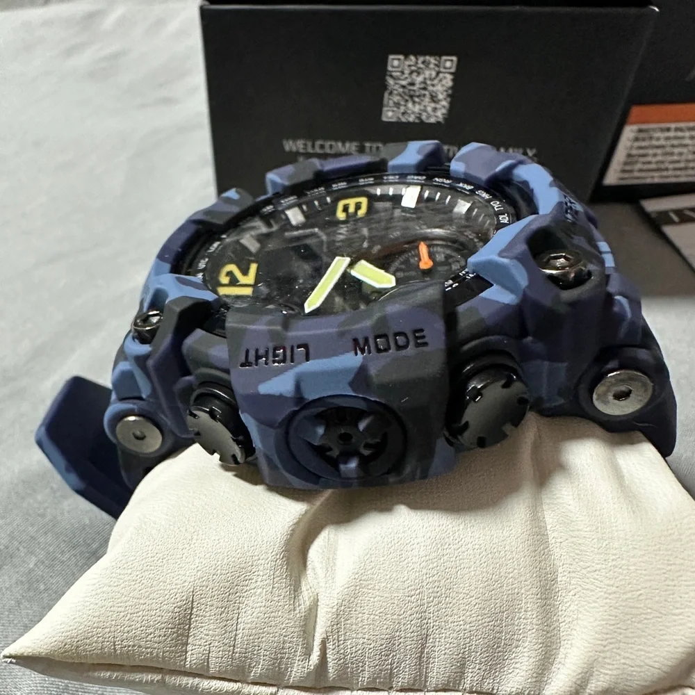 Ativa Blue Camo Sport Watch Analog Digital Water Resistant NWT